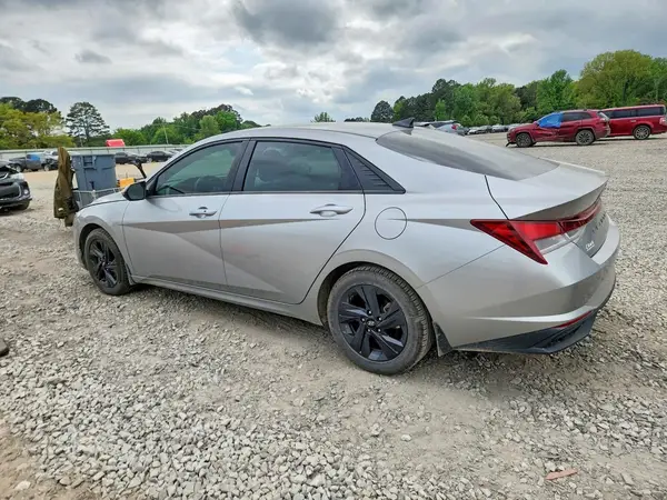 5NPLM4AG0NH062822 2022 HYUNDAI ELANTRA - Image 2