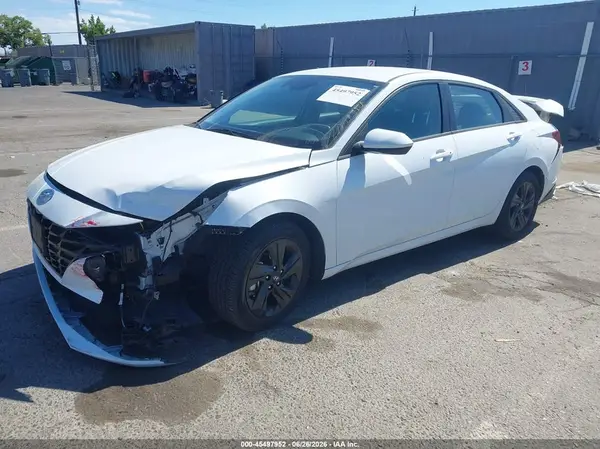 5NPLM4AG0NH065235 2022 HYUNDAI ELANTRA - Image 2