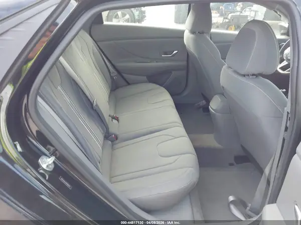 5NPLM4AG0NH068149 2022 HYUNDAI ELANTRA - Image 8