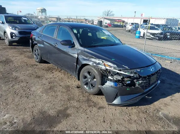 5NPLM4AG0NH069432 2022 HYUNDAI ELANTRA - Image 1