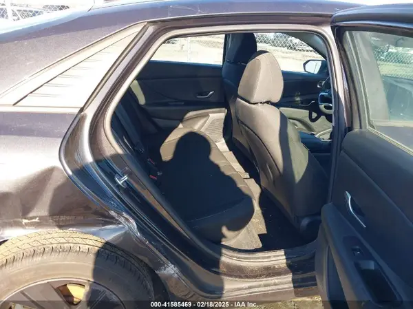 5NPLM4AG0NH069432 2022 HYUNDAI ELANTRA - Image 8