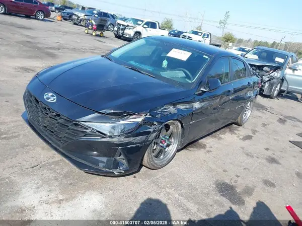 5NPLM4AG0NH071066 2022 HYUNDAI ELANTRA - Image 2