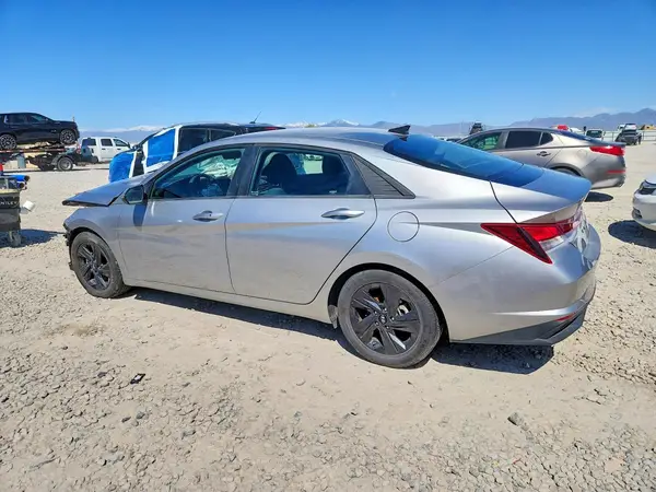5NPLM4AG0NH075246 2022 HYUNDAI ELANTRA - Image 2