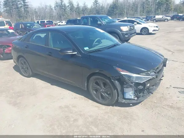 5NPLM4AG0NH076381 2022 HYUNDAI ELANTRA - Image 1