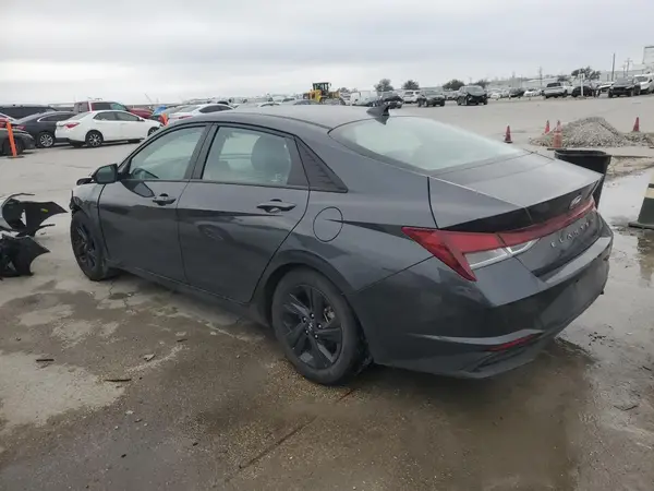 5NPLM4AG0NH077563 2022 HYUNDAI ELANTRA - Image 2