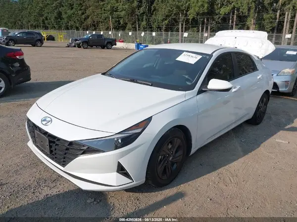 5NPLM4AG0PH089425 2023 HYUNDAI ELANTRA - Image 2