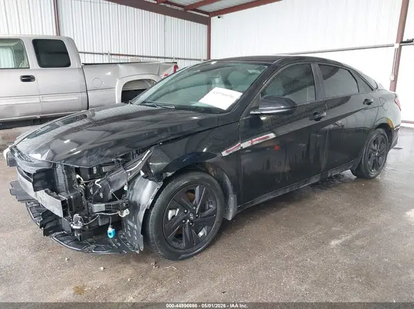 5NPLM4AG0PH094009 2023 HYUNDAI ELANTRA - Image 2