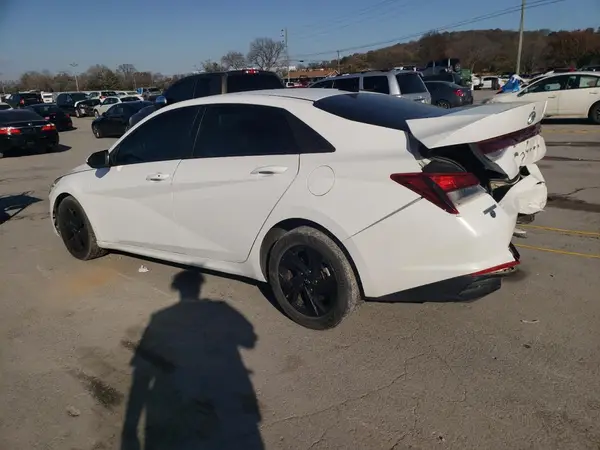5NPLM4AG0PH103811 2023 HYUNDAI ELANTRA - Image 2