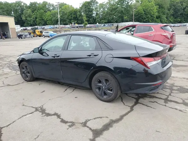 5NPLM4AG0PH105641 2023 HYUNDAI ELANTRA - Image 2