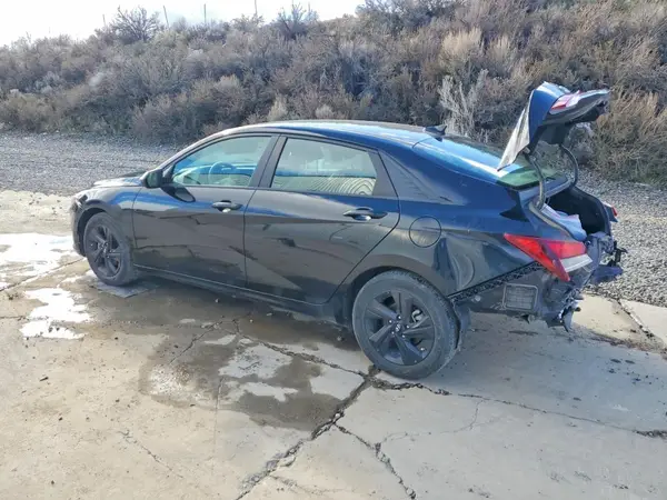 5NPLM4AG0PH119085 2023 HYUNDAI ELANTRA - Image 2