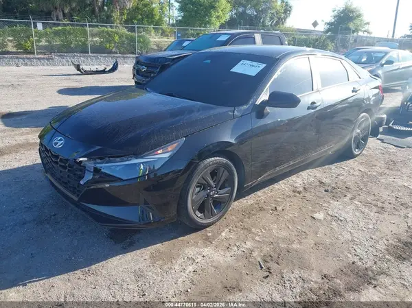 5NPLM4AG1MH000408 2021 HYUNDAI ELANTRA - Image 2