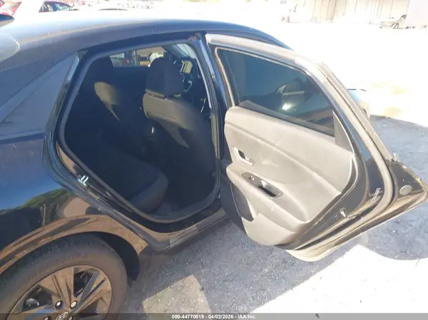 5NPLM4AG1MH000408 2021 HYUNDAI ELANTRA - Image 8