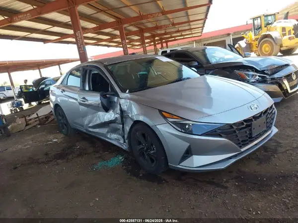 5NPLM4AG1MH010081 2021 HYUNDAI ELANTRA - Image 1