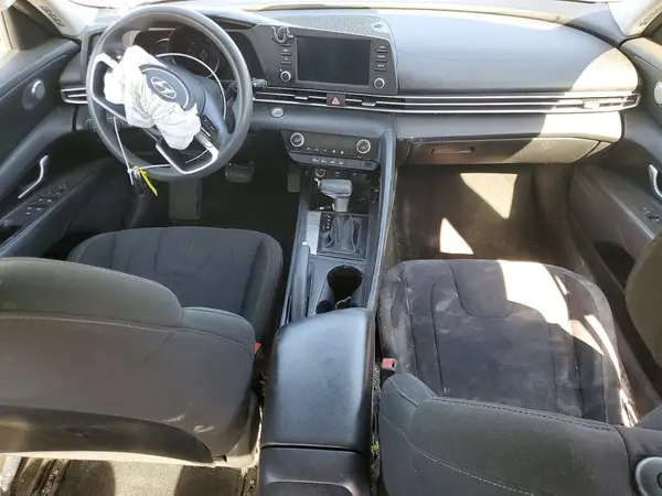 5NPLM4AG1MH010565 2021 HYUNDAI ELANTRA - Image 8