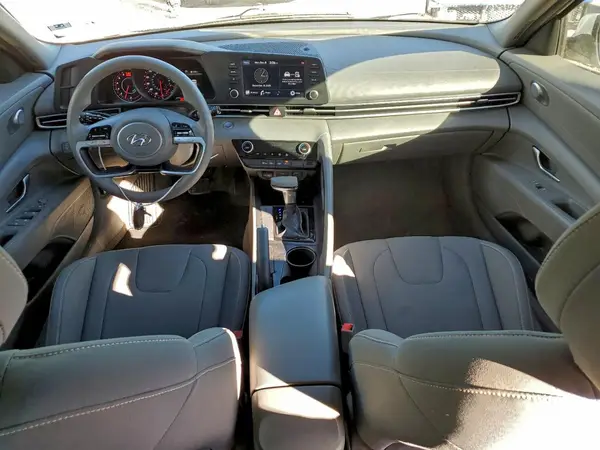 5NPLM4AG1MH018004 2021 HYUNDAI ELANTRA - Image 8