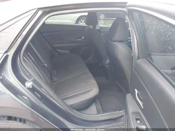 5NPLM4AG1MH032016 2021 HYUNDAI ELANTRA - Image 8