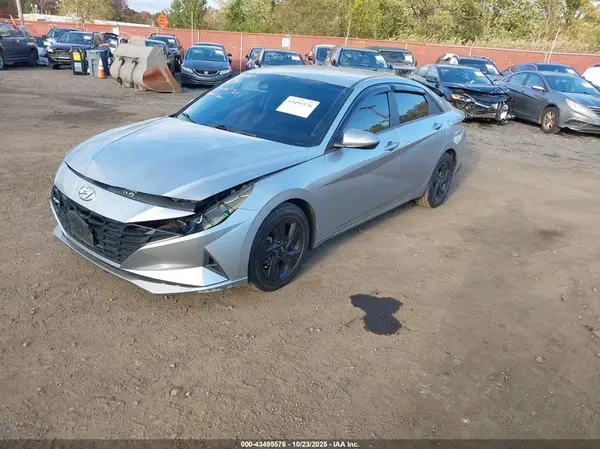 5NPLM4AG1MH032615 2021 HYUNDAI ELANTRA - Image 2