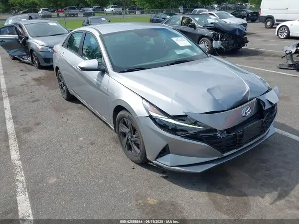 5NPLM4AG1MH033652 2021 HYUNDAI ELANTRA - Image 1