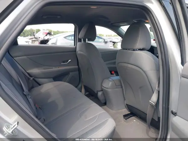 5NPLM4AG1MH033652 2021 HYUNDAI ELANTRA - Image 8