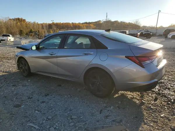 5NPLM4AG1MH043467 2021 HYUNDAI ELANTRA - Image 2