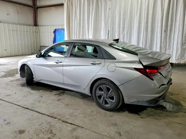 5NPLM4AG1MH045820 2021 HYUNDAI ELANTRA - Image 2