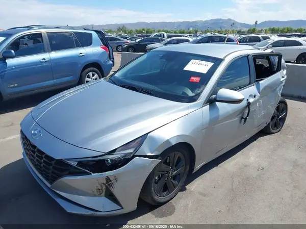 5NPLM4AG1MH048300 2021 HYUNDAI ELANTRA - Image 2