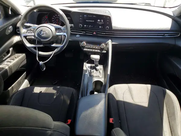 5NPLM4AG1MH049043 2021 HYUNDAI ELANTRA - Image 8