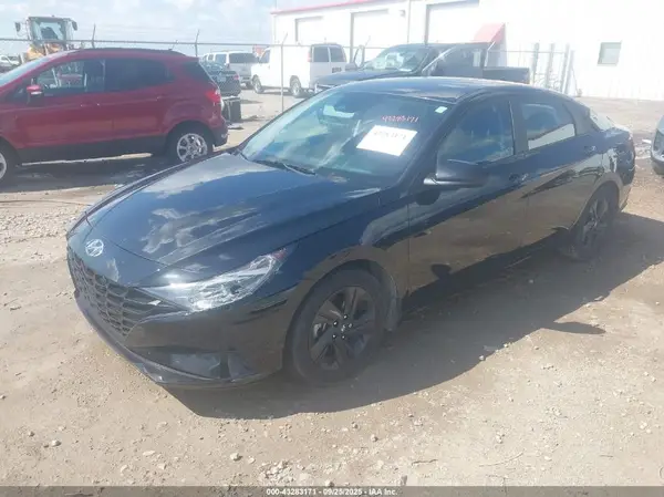 5NPLM4AG1NH054177 2022 HYUNDAI ELANTRA - Image 2