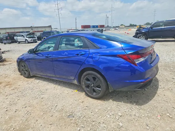 5NPLM4AG1NH055250 2022 HYUNDAI ELANTRA - Image 2