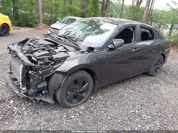5NPLM4AG1NH055989 2022 HYUNDAI ELANTRA - Image 2