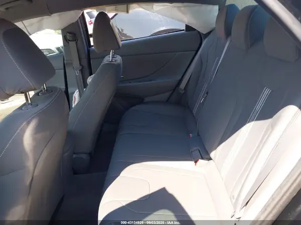 5NPLM4AG1NH059573 2022 HYUNDAI ELANTRA - Image 8
