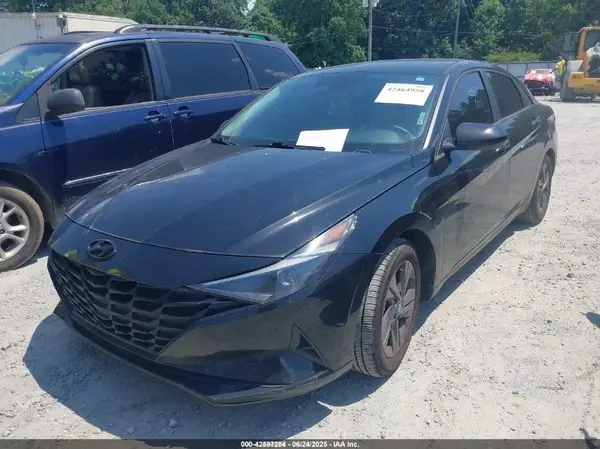 5NPLM4AG1NH060111 2022 HYUNDAI ELANTRA - Image 2