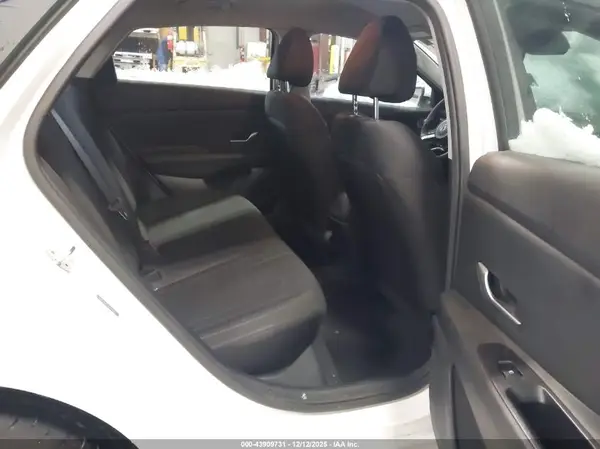 5NPLM4AG1NH064675 2022 HYUNDAI ELANTRA - Image 8