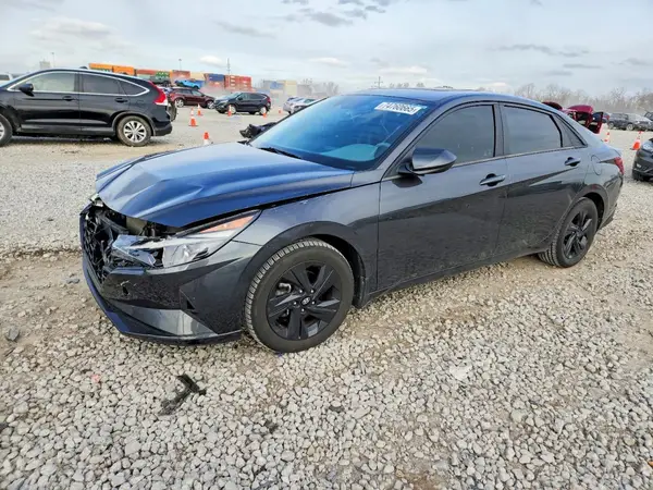 5NPLM4AG1NH065132 2022 HYUNDAI ELANTRA - Image 1