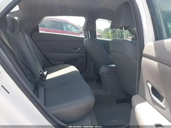 5NPLM4AG1NH071643 2022 HYUNDAI ELANTRA - Image 8