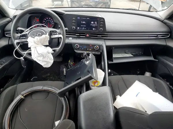 5NPLM4AG1NH075109 2022 HYUNDAI ELANTRA - Image 8