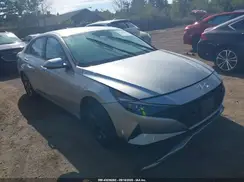 5NPLM4AG1NH076597 2022 HYUNDAI ELANTRA
