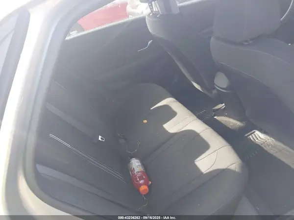 5NPLM4AG1NH076597 2022 HYUNDAI ELANTRA - Image 8