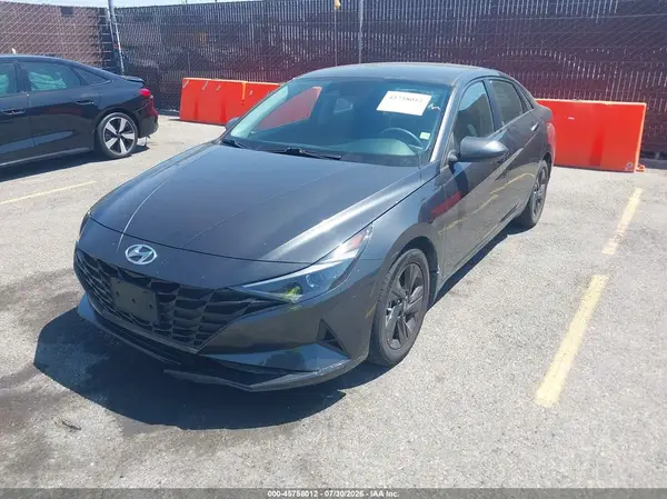 5NPLM4AG1NH081346 2022 HYUNDAI ELANTRA - Image 2