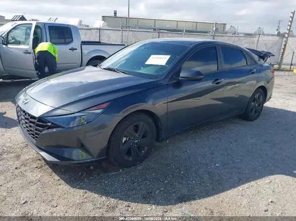 5NPLM4AG1PH101520 2023 HYUNDAI ELANTRA - Image 2