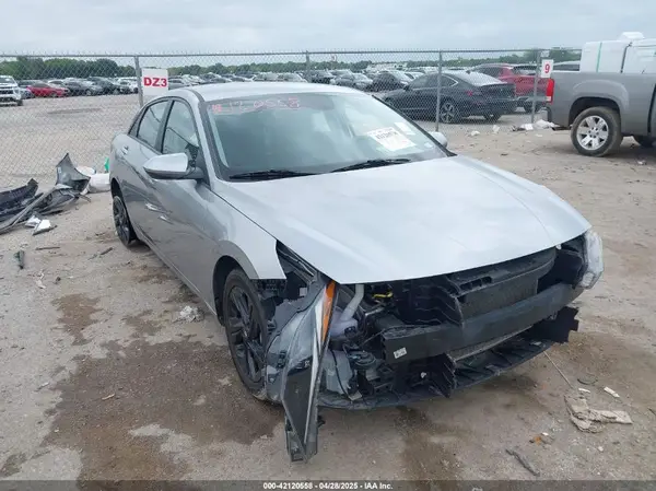 5NPLM4AG1PH103915 2023 HYUNDAI ELANTRA - Image 1