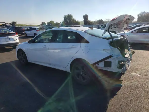 5NPLM4AG1PH104269 2023 HYUNDAI ELANTRA - Image 2