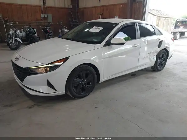 5NPLM4AG1PH104806 2023 HYUNDAI ELANTRA - Image 2