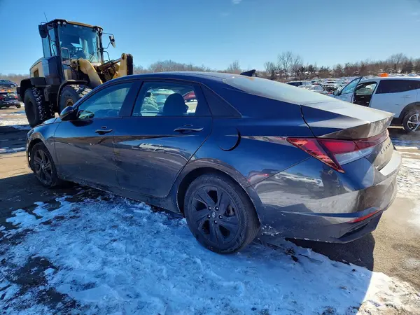 5NPLM4AG2MH001700 2021 HYUNDAI ELANTRA - Image 2
