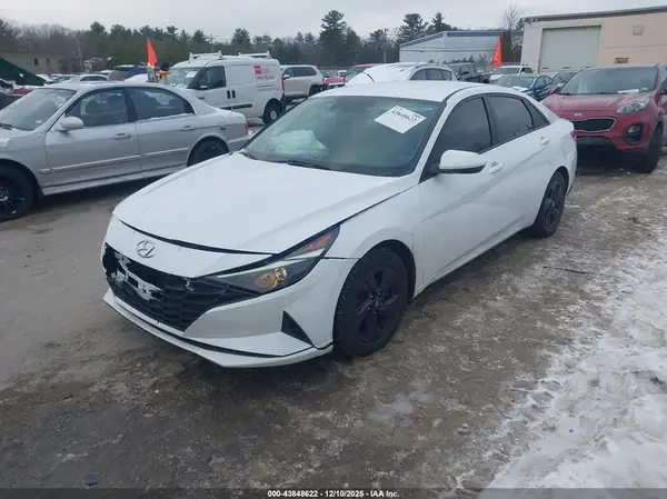 5NPLM4AG2MH001731 2021 HYUNDAI ELANTRA - Image 2