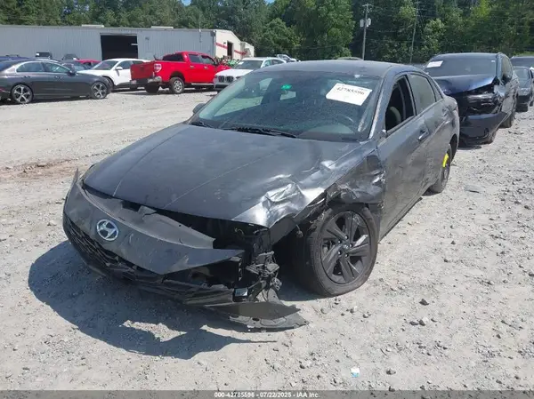 5NPLM4AG2MH002104 2021 HYUNDAI ELANTRA - Image 2
