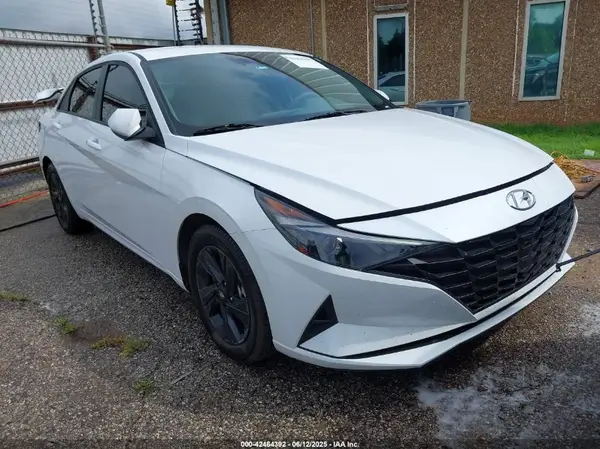 5NPLM4AG2MH020358 2021 HYUNDAI ELANTRA - Image 1