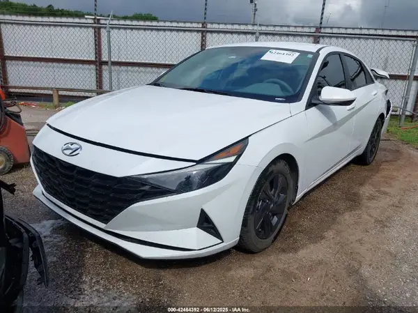 5NPLM4AG2MH020358 2021 HYUNDAI ELANTRA - Image 2
