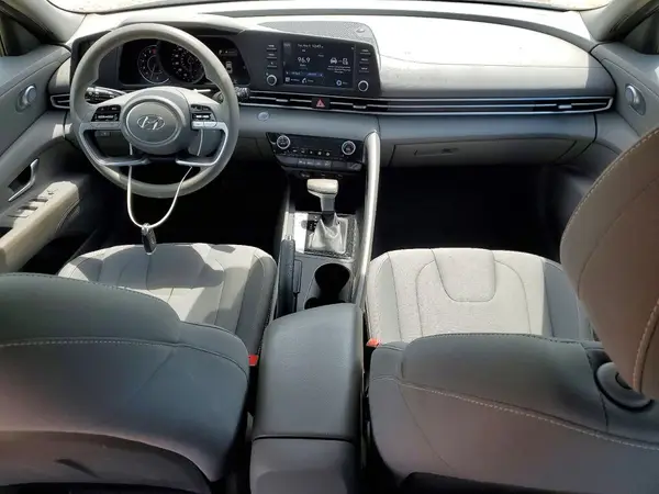 5NPLM4AG2MH021008 2021 HYUNDAI ELANTRA - Image 8