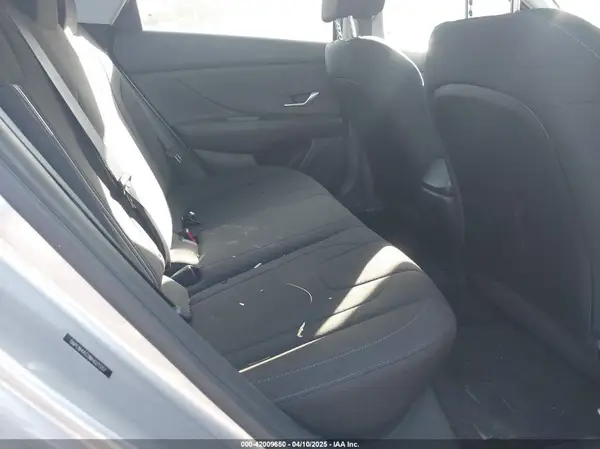 5NPLM4AG2MH021557 2021 HYUNDAI ELANTRA - Image 8